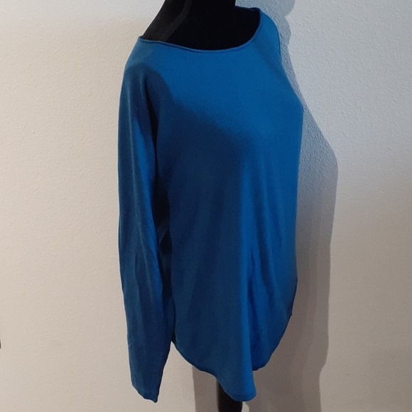 JOAN VASS sz LG stretch sweater, $158 - Picture 2 of 4